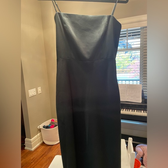 Park and Fifth Maxine Dress- Hunter Green
Size small - Picture 4 of 5